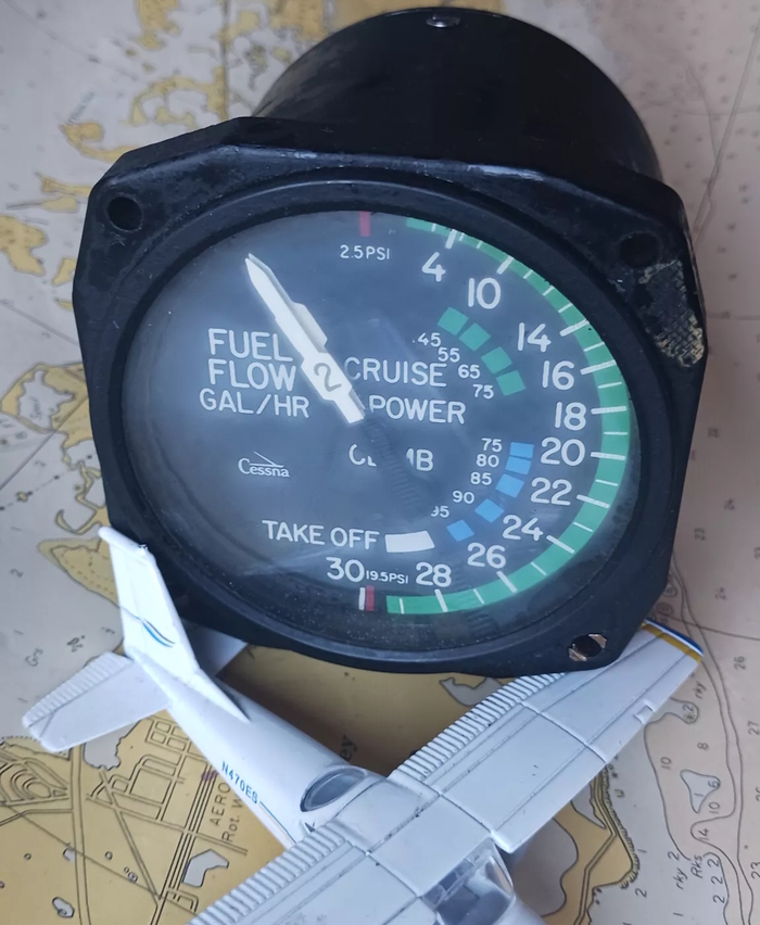 Cessna Dual Fuel 2-30PSI Gauge